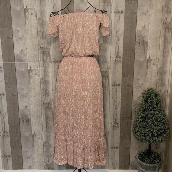 Mauve Geometric Set - Picture 2 of 2